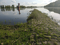 Hafeneinfahrt in die Elbe